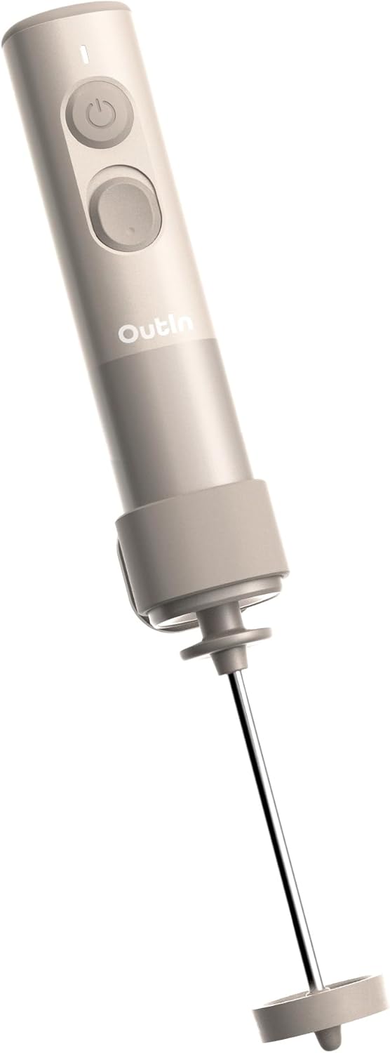 OutIn LattoGo Elektrischer Milchaufschäumer Handgeführt, Wiederaufladbarer Profi-Milchschäumer mit Patentiertem Quirl &amp; Reise-Etui, Mini Mixer für